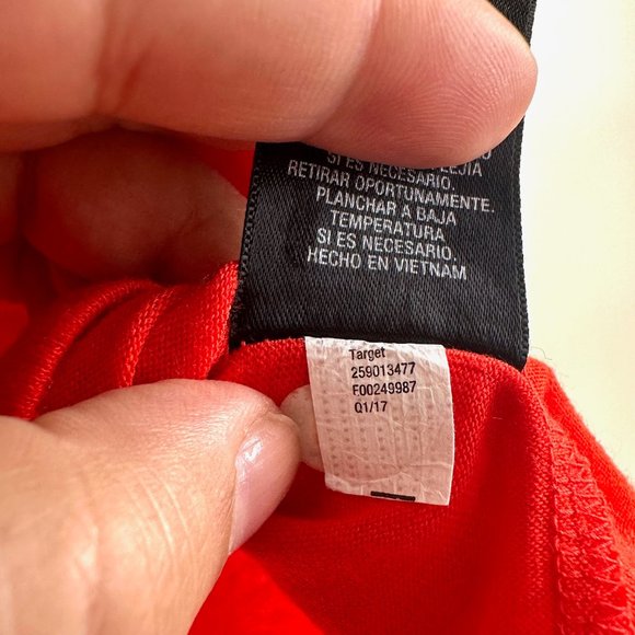 Red Off Shoulder Ruffle Blouse XL - Picture 8 of 9